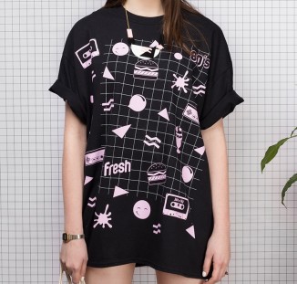 Robe-tee-noir-80's-fresh-carré