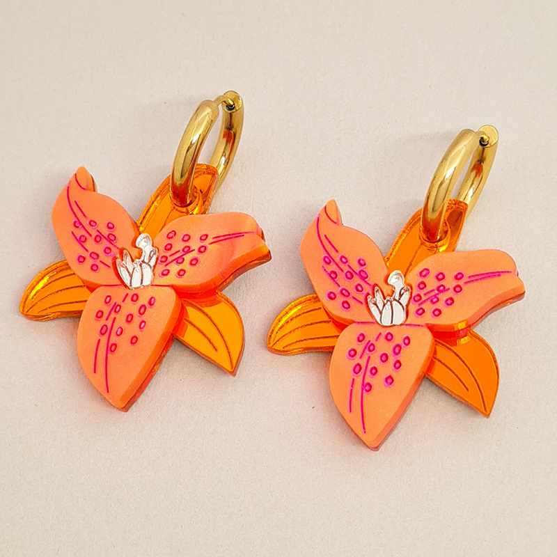 creoles-tiger-lily-03